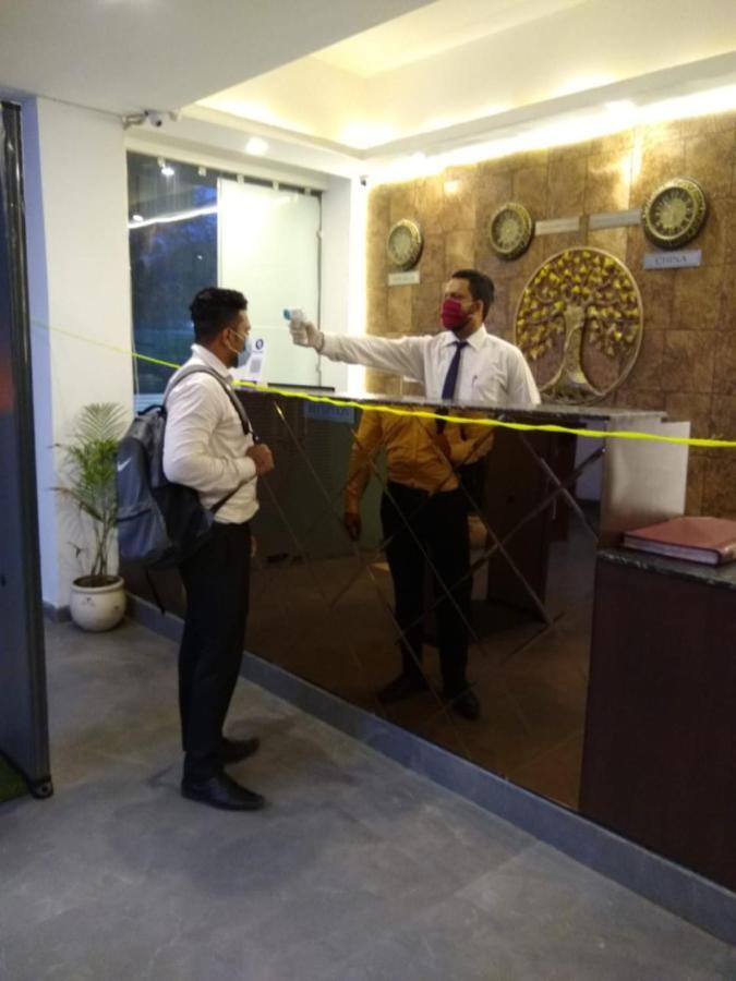 Airport Hotel Tashree Nova Deli Exterior foto