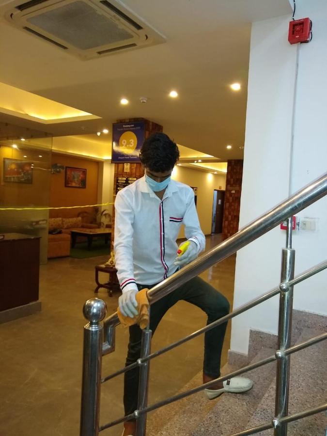 Airport Hotel Tashree Nova Deli Exterior foto