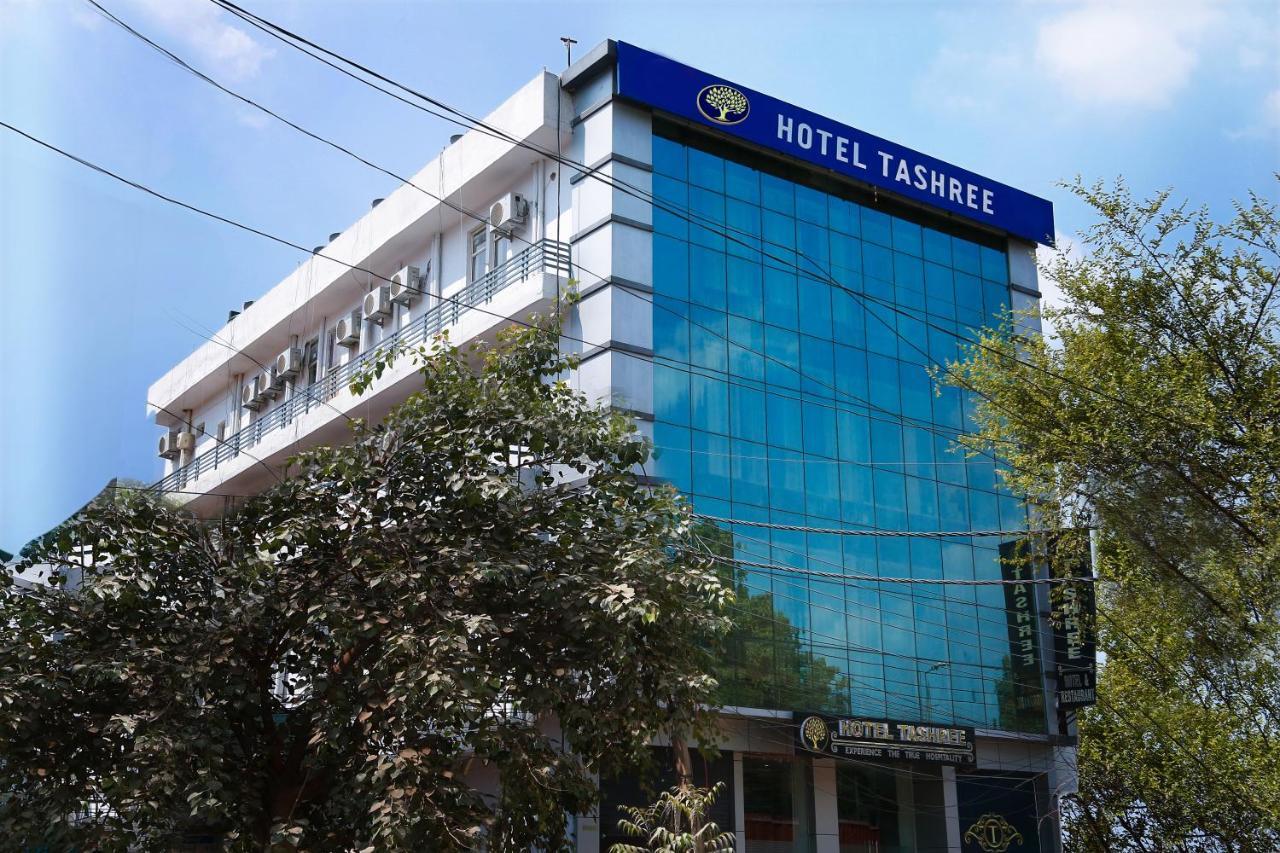 Airport Hotel Tashree Nova Deli Exterior foto